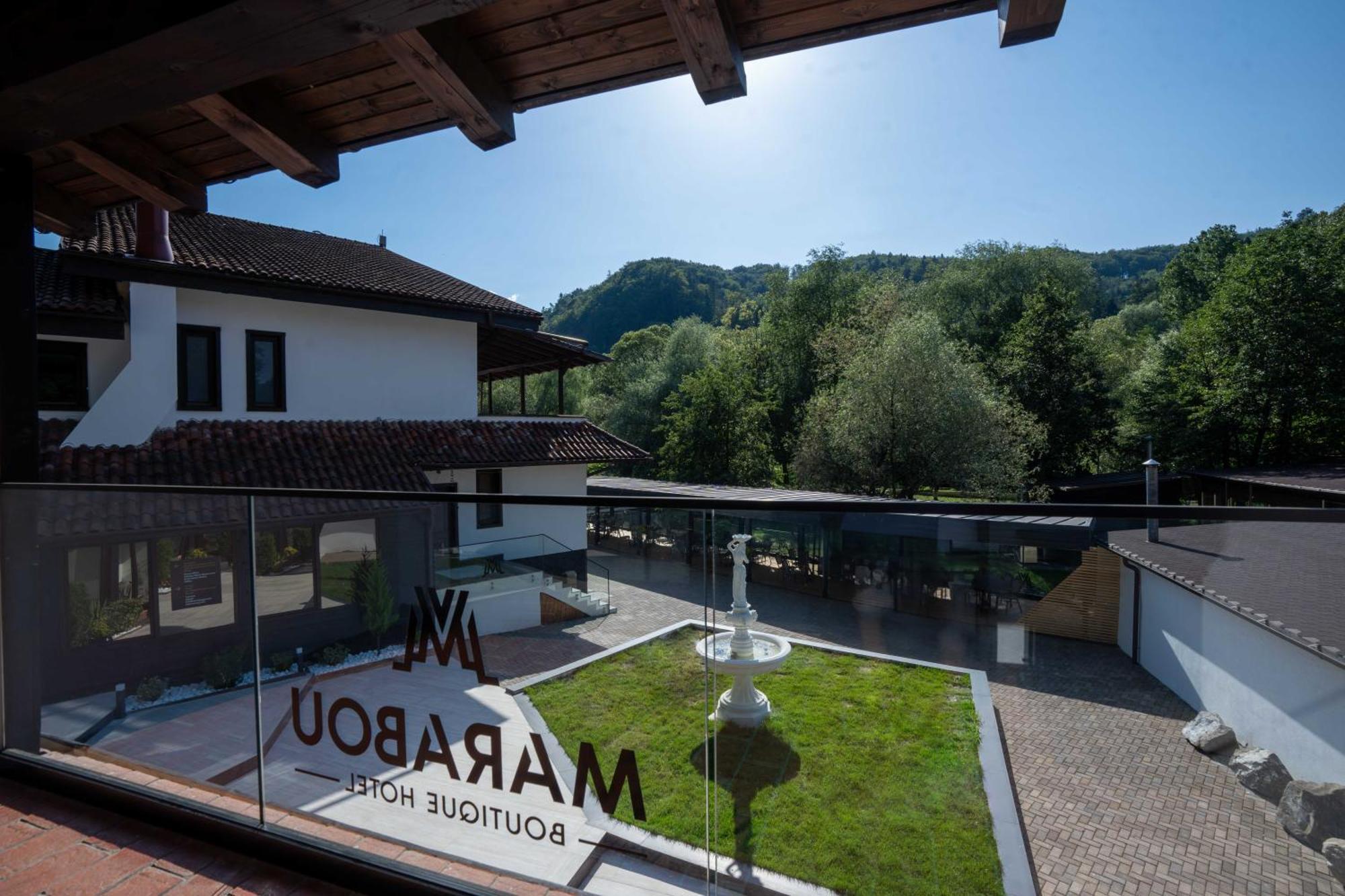 Marabou Resort Μπρασόβ Εξωτερικό φωτογραφία