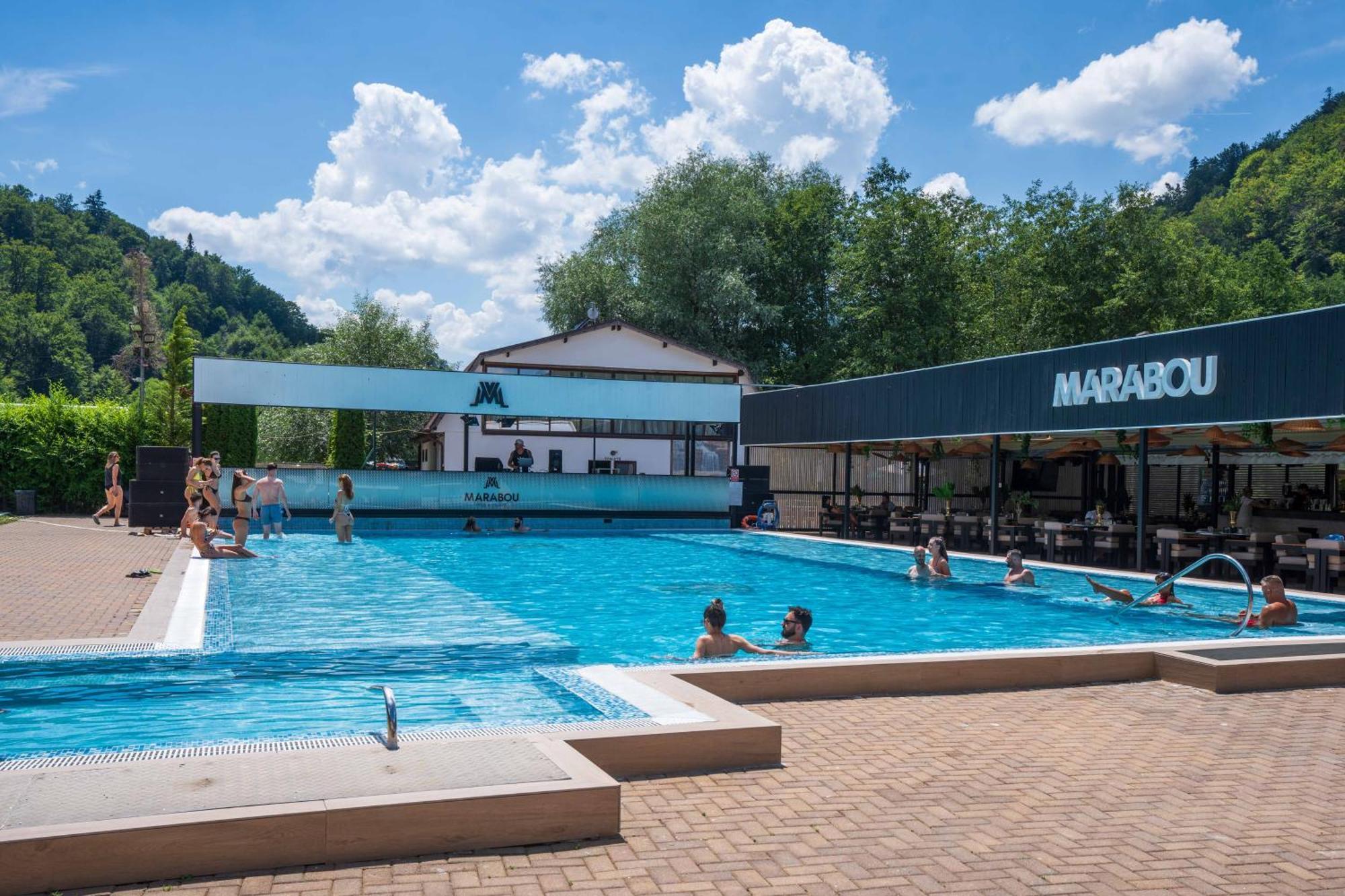 Marabou Resort Μπρασόβ Εξωτερικό φωτογραφία